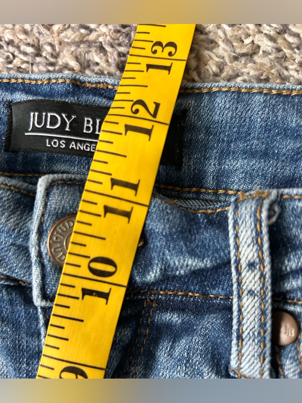 Judy Blue Raw Hem Flare Jeans w/High Rise size 5/27 - Picture 8 of 10